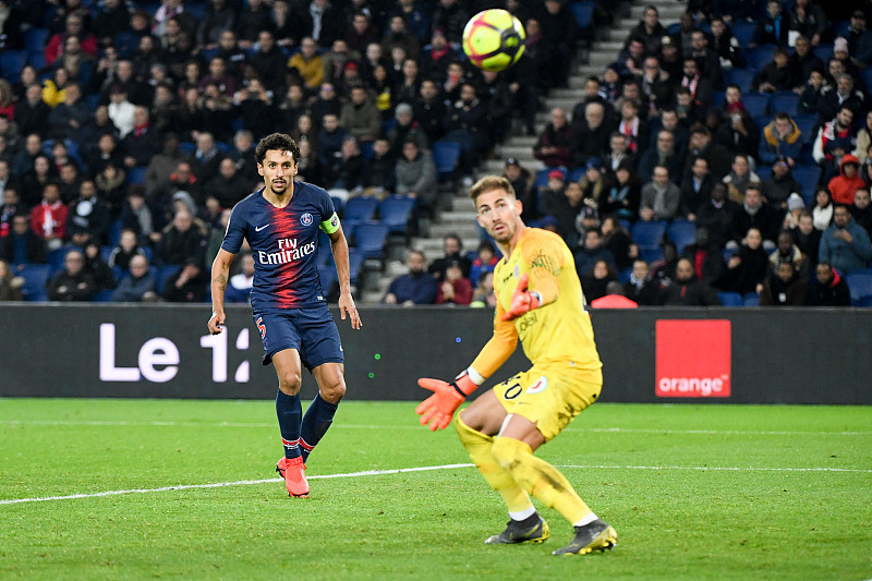 米兰0-1拉齐奥无缘意杯八强，扎卡尼制胜，莱奥失良机（米兰0-1不敌拉齐奥无缘八强：扎卡尼致胜，莱奥错失良机）