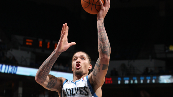 葡媒：葡足协准备为C罗的红牌上诉，确保C罗能参加世界杯首战（葡媒：葡足协将就C罗红牌提起上诉，力保其出战世界杯首战）