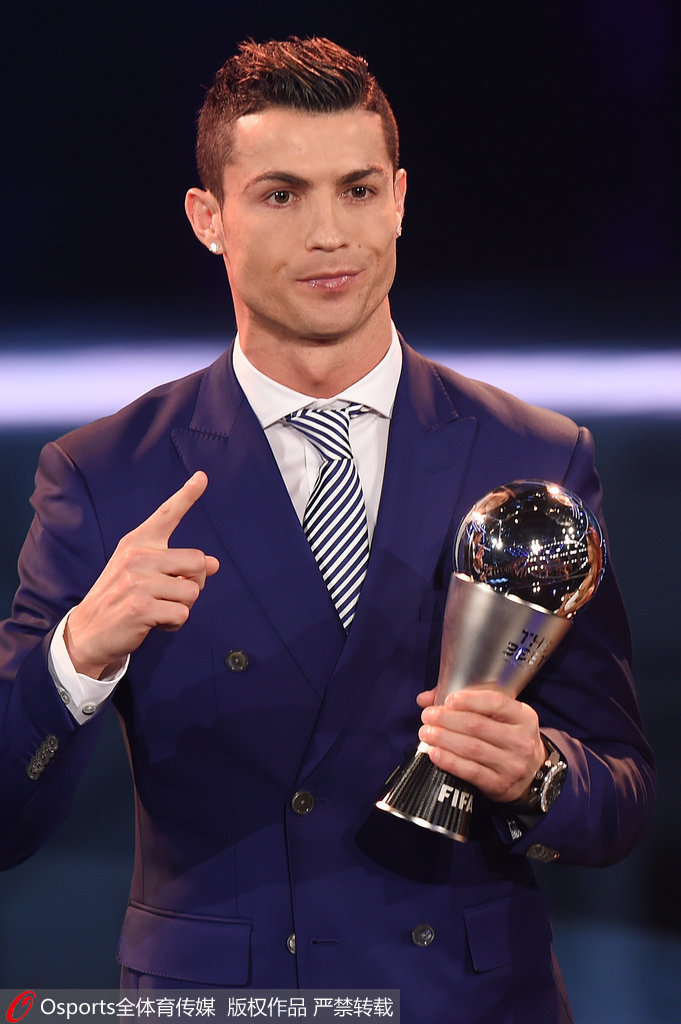 太阳报：52岁切尔西名宿马克莱莱担任环球小姐大赛评委（《太阳报》：52岁切尔西传奇马克莱莱出任环球小姐评委）