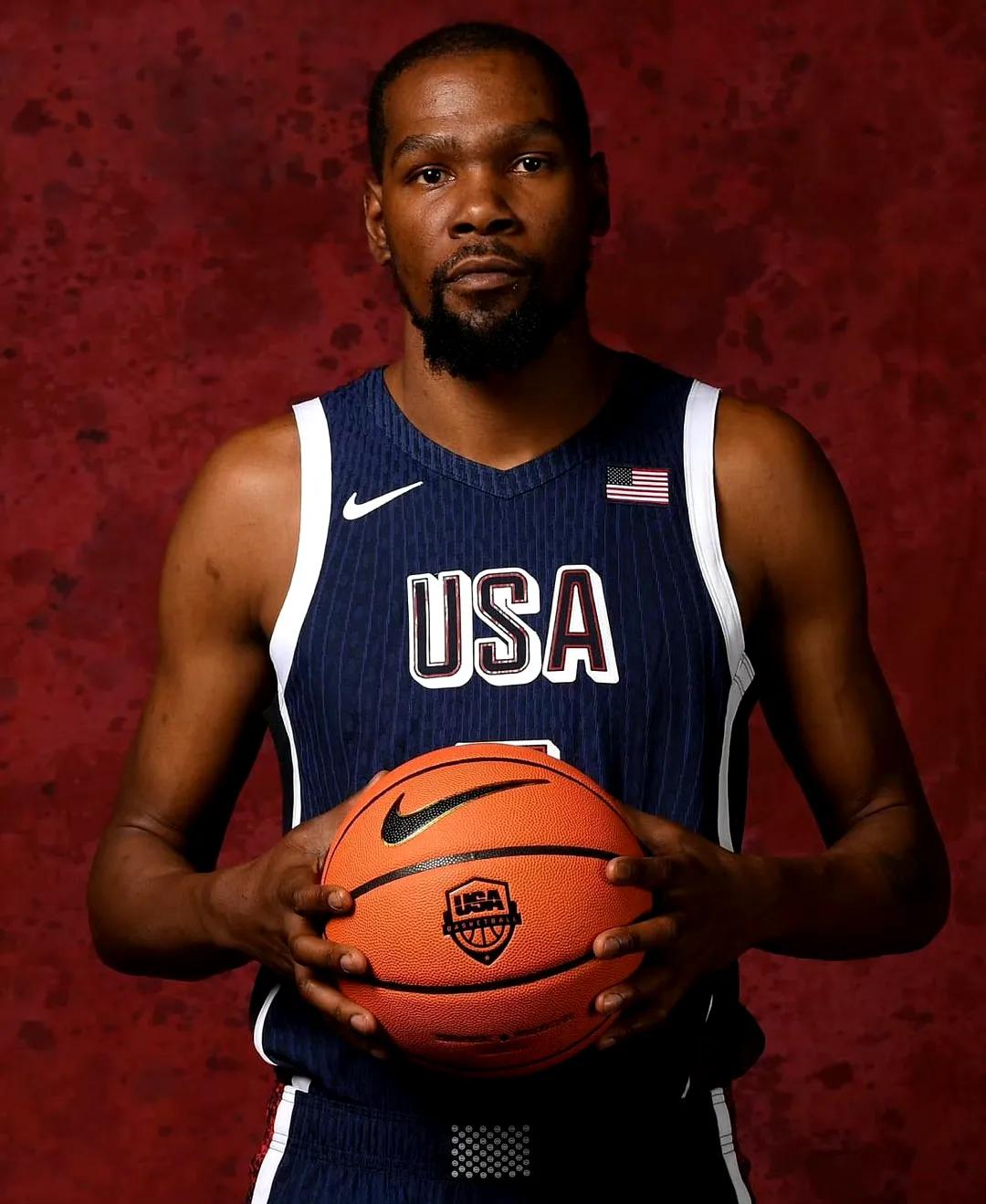 孙继海：不是家里有矿才能踢球，想改变大家这种认知（孙继海：踢球不靠家里有矿，我想打破这种偏见）