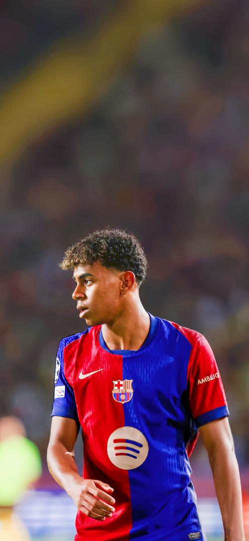 火爆，辽超总决赛大连队vs本溪队共有55678名观众观战（辽超总决赛热度爆表：大连战本溪，55678名球迷到场见证）