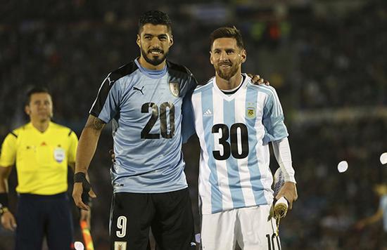 罗伯逊：萨拉赫是队史最佳之一，希望能继续与他并肩作战（罗伯逊：萨拉赫跻身队史顶尖，盼继续与其并肩作战）