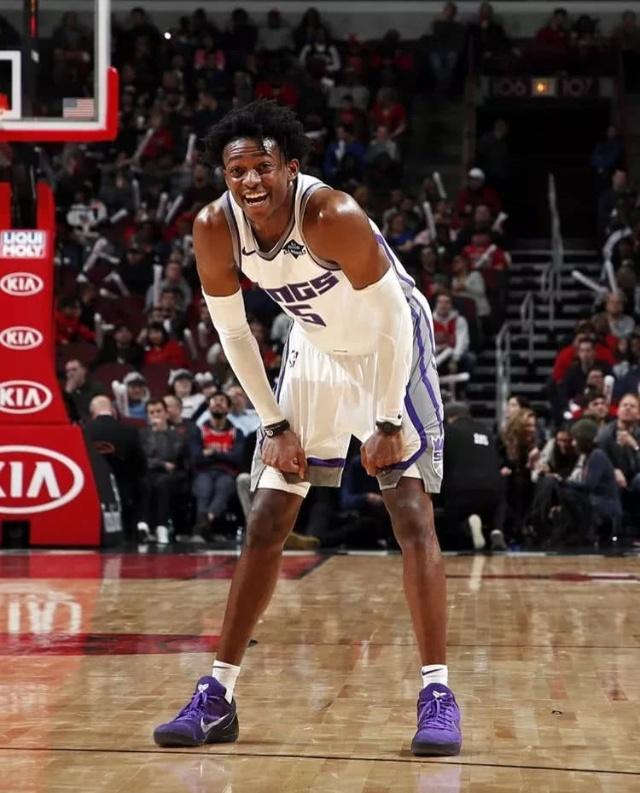 神户后卫：与申花的比赛并不轻松，感谢权田修一的扑点（神户后卫直言战申花不轻松，感谢权田修一扑出点球）