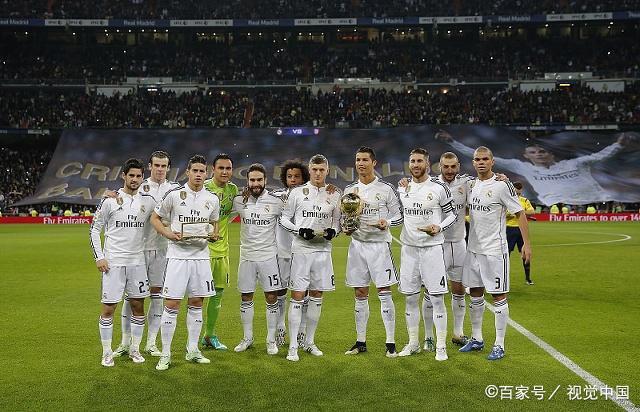 林诗栋2比1胜张本智和，国乒混团世界杯三连冠（林诗栋2-1力克张本智和，国乒实现混团世界杯三连冠）