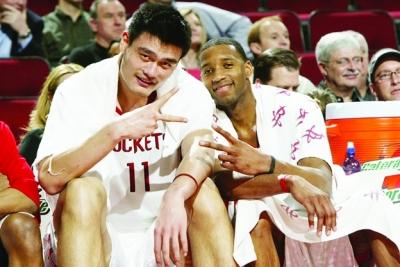 NBA杯半场：希罗&鲍威尔合砍24分，热火暂以57-56魔术（季中锦标赛半场：希罗携鲍威尔合得24分，热火57-56暂领先魔术）