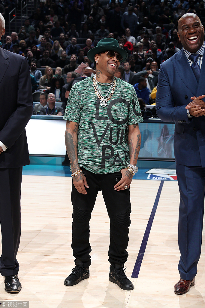 记者：纽卡正密切关注莱斯特城外租球员哈努斯，水晶宫也有意（记者：纽卡持续关注莱斯特城外租小将哈努斯，水晶宫同样有意）