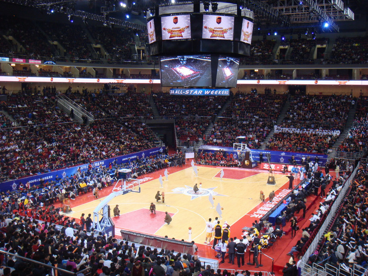 替补上阵，国米两位小将斯皮纳塞和博沃上演一线队首秀（国米两小将斯皮纳塞、博沃替补登场，迎来一线队处子秀）