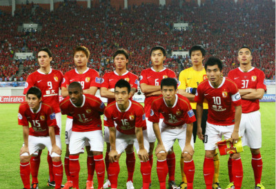 雷霆五连胜冲击季后赛（雷霆豪取五连胜，剑指季后赛）