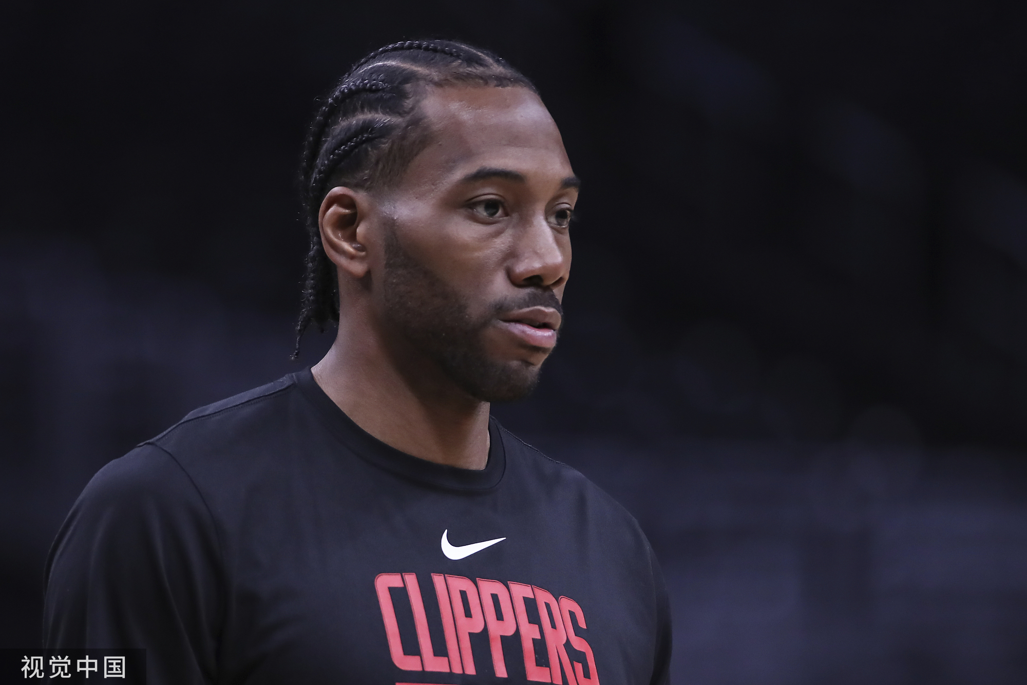 邮报：明年世界杯上下半场中段设强制补水时间，每次三分钟（邮报：明年世界杯每半场中段将设3分钟强制补水暂停）