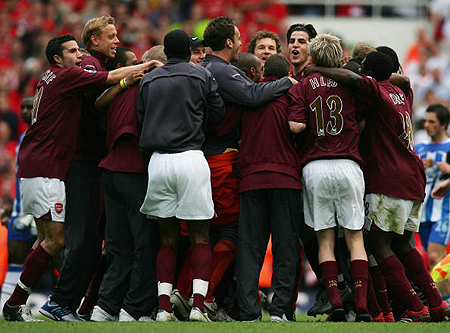 Shams：国王对全队范围内的交易讨论保持开放态度