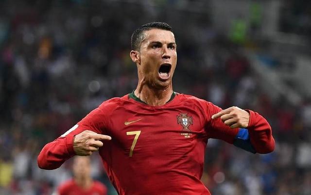 TA：FIFA在卖世界杯期间的停车证，价格是每场75至175美元（TA：FIFA向世界杯球迷出售停车许可，每场收费75至175美元）