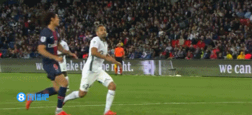 足球报：柔佛新山疑似使用停赛球员，海港队尚未确定是否上诉