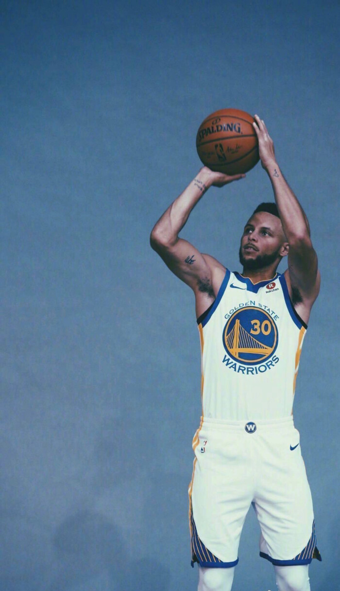 西甲第19轮巴萨主场3-1逆转马竞 奥尔莫进球（西甲第19轮：巴萨主场3-1逆转马竞，奥尔莫破门）