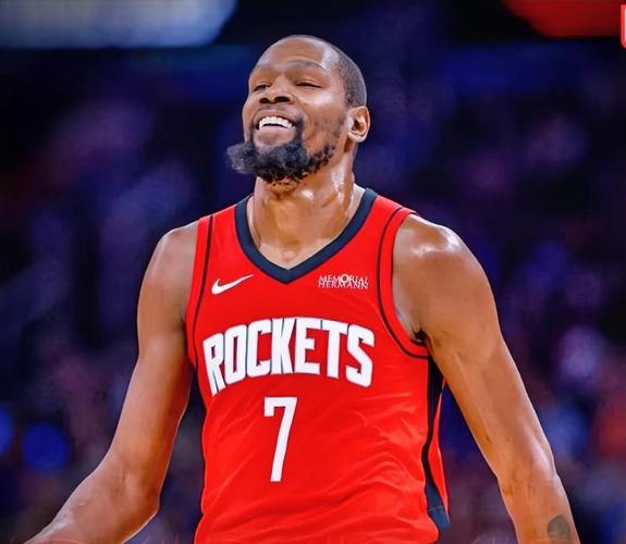 李霄鹏：近两场比赛运气站在我们这边，最重要的还是态度严肃（李霄鹏：近两战好运相随，最关键仍是严肃的比赛态度）